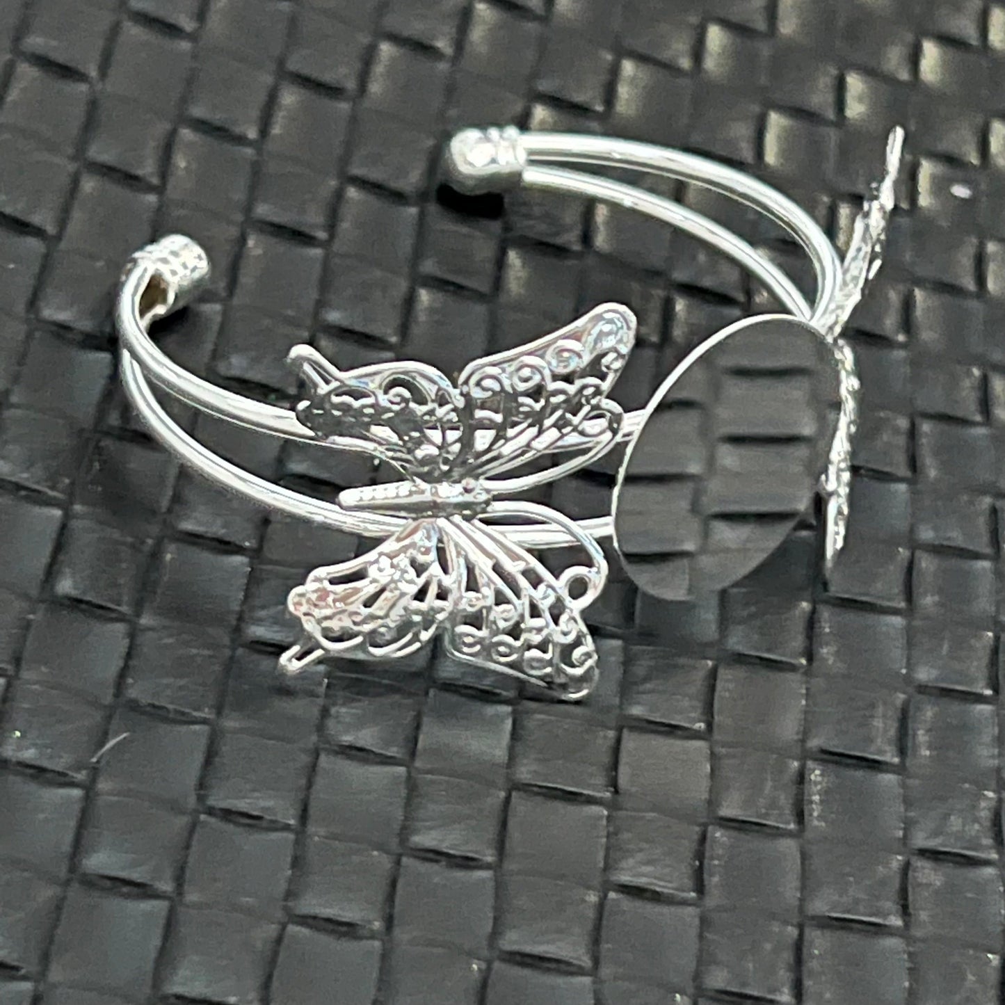 Brazalete de plata con forma de mariposa para engarzar, centro de 25 mm