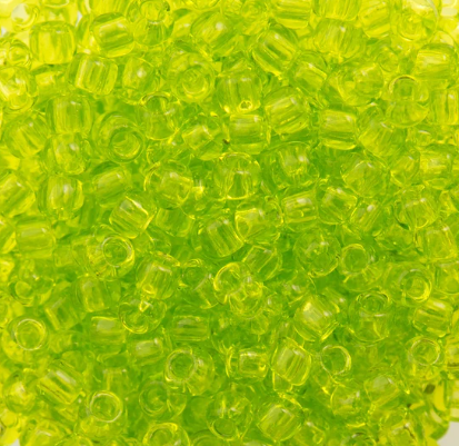 Toho Round 15/0, 8.9g vial - Transparent Lime Green